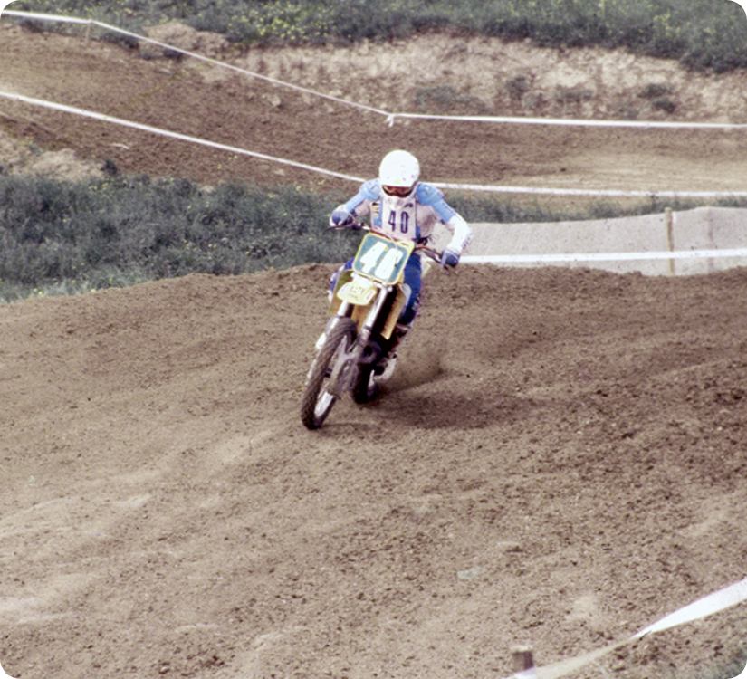 Foto von Horst Schneider beim Motocross Fahren